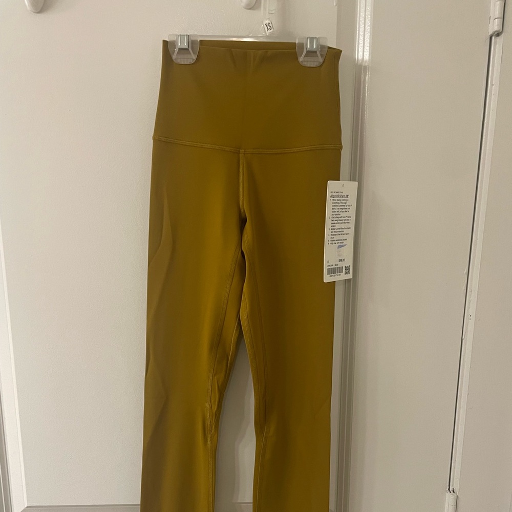 BRAND NEW! Lululemon Align HR 28’’ Legging Size 0
